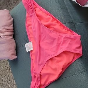 Old navy bathing suit bottoms